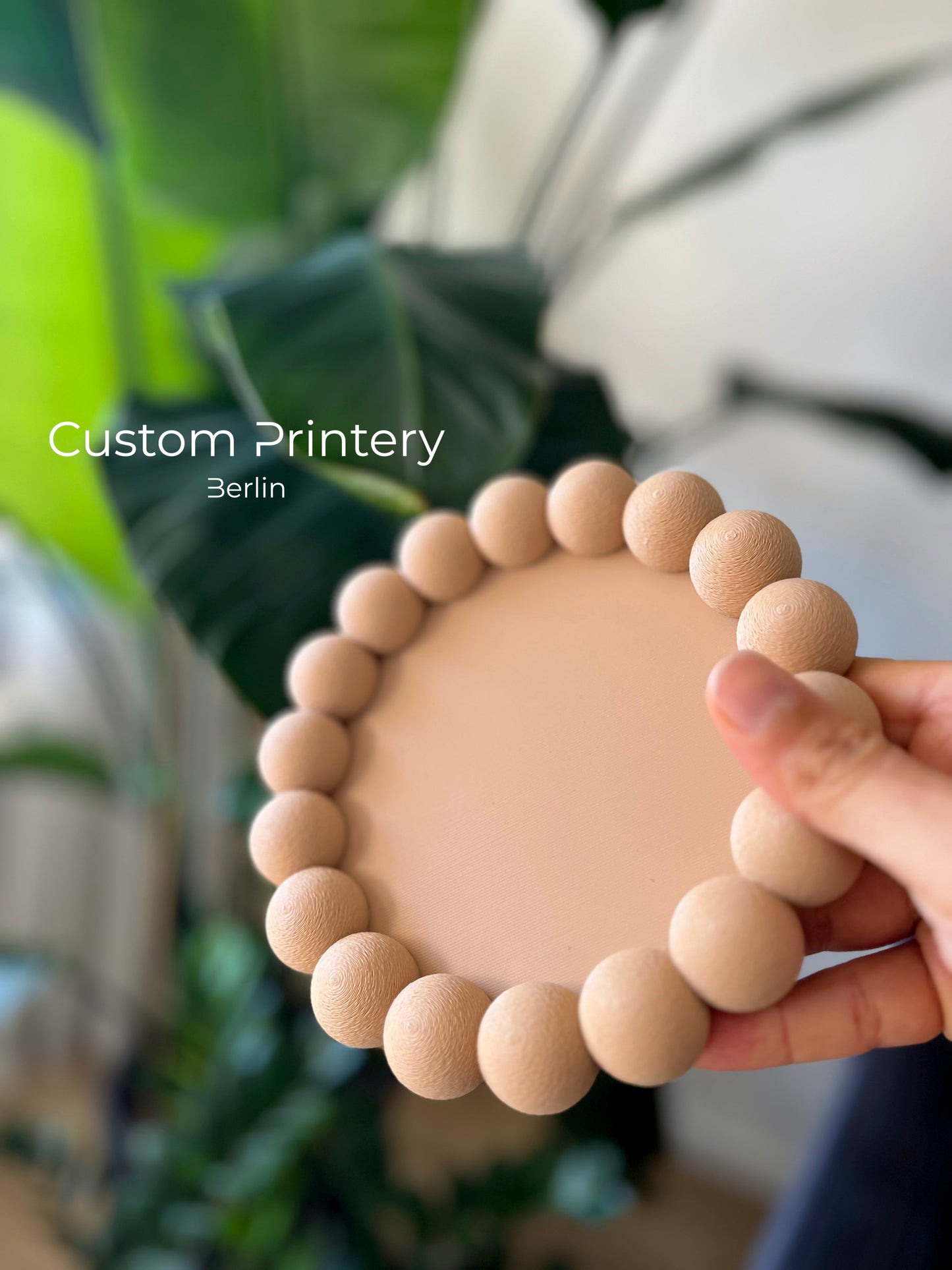 3D-gedruckte Bubble-Schalen und Coaster aus PLA in vier Größen (S, M, L, XL). Ideal zur Schmuckaufbewahrung oder als Untersetzer für Tassen. Modernes Design mit rauer Oberfläche – perfekt für Design- und Home-Deko-Liebhaber.